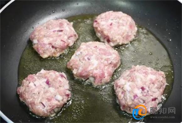 美味的香煎虾肉饼，一口饼一只虾，太香了，告诉你在家怎么做出来