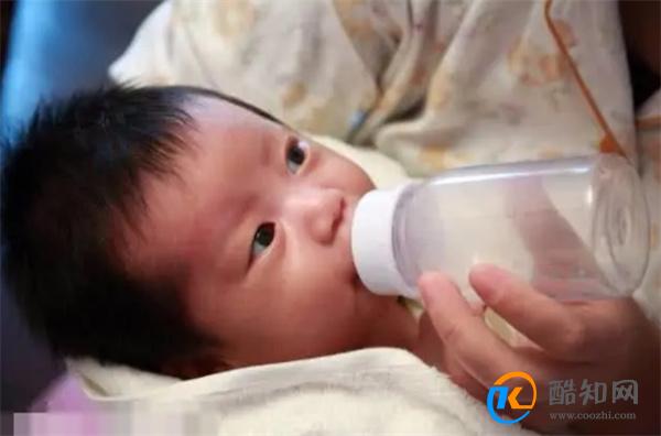 乳汁如何分泌出来？新手妈妈这样做，新生宝宝才不会挨饿！