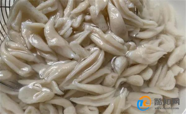 香辣美味的“凉拌剪刀面”简单易做 比面条好吃