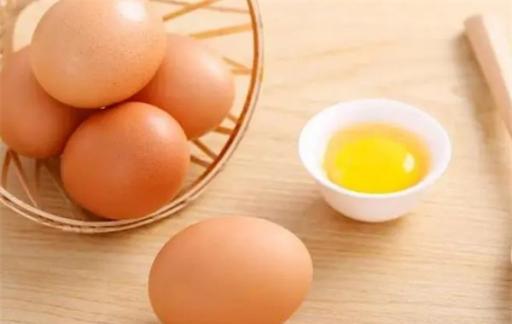 每天一个鸡蛋是心血管杀手？不想血管堵塞，3个饮食习惯要纠正