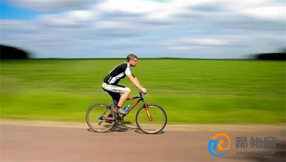 单车运动和跑步哪个好 骑行和跑步哪个更锻炼身体