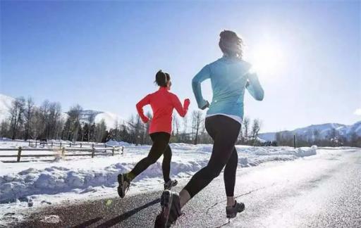 天冷跑步注意事项 冬跑需要注意什么