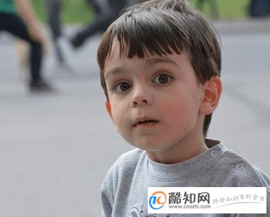 带英的名字男孩起名