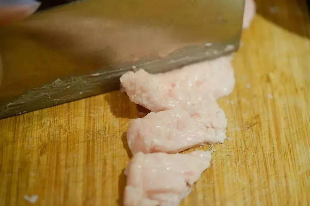 猪油里的疙瘩肉的图片图片